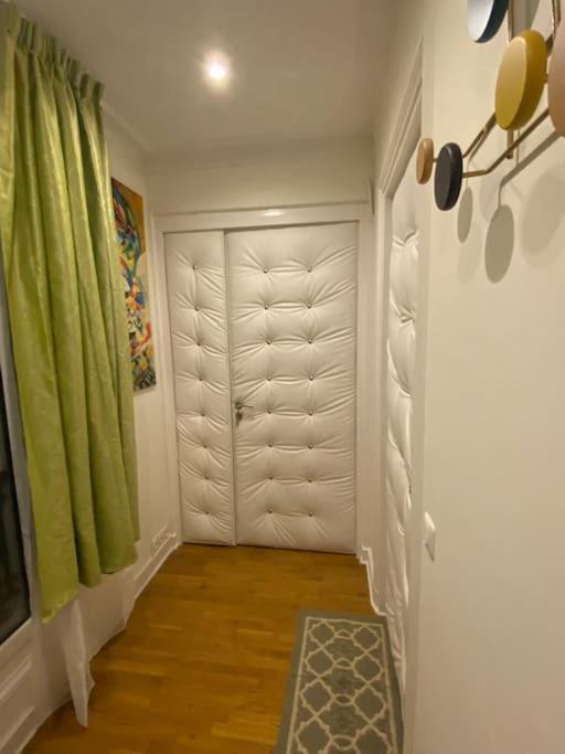 Premium Studio 2 Minutes Walk From Champs-Elysees 巴黎 外观 照片