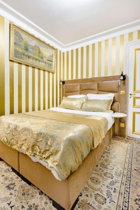 Premium Studio 2 Minutes Walk From Champs-Elysees 巴黎 外观 照片